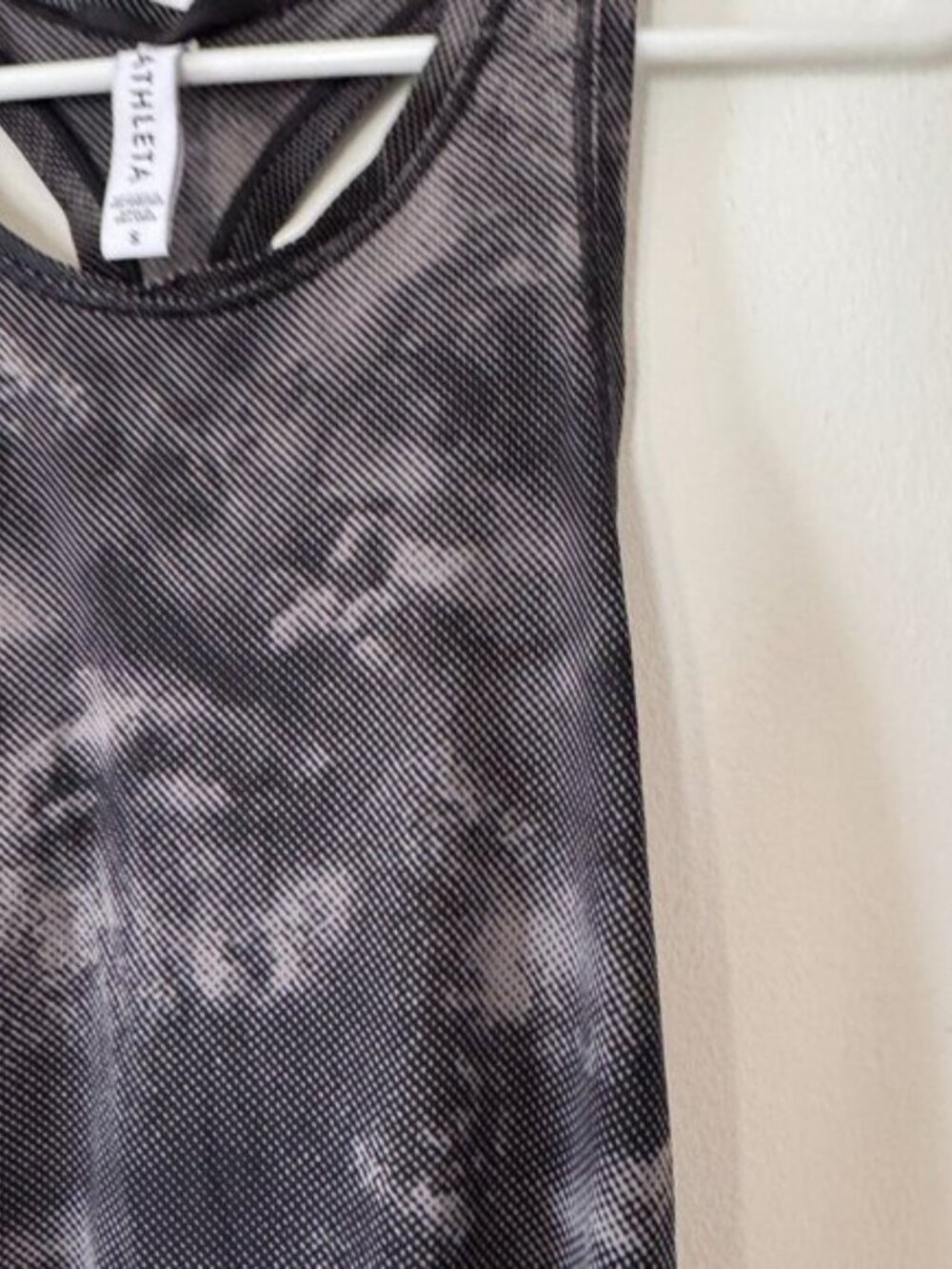 Athleta Pattern Tank - Picture 5 of 9